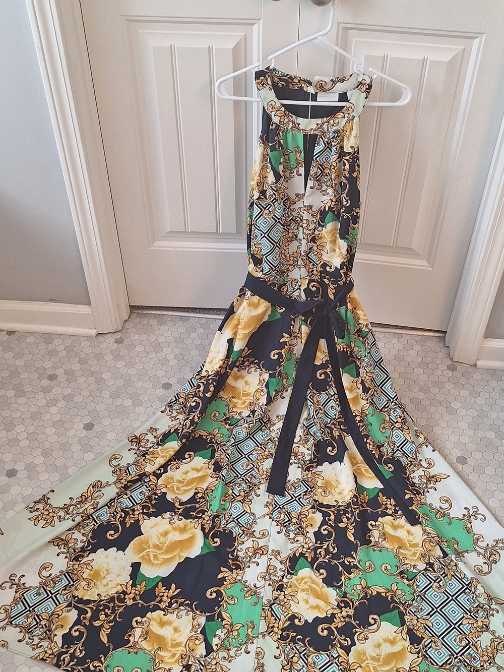 Floral Scarf-Print Maxi Dress with Tie Waist - Green/Black/Yellow